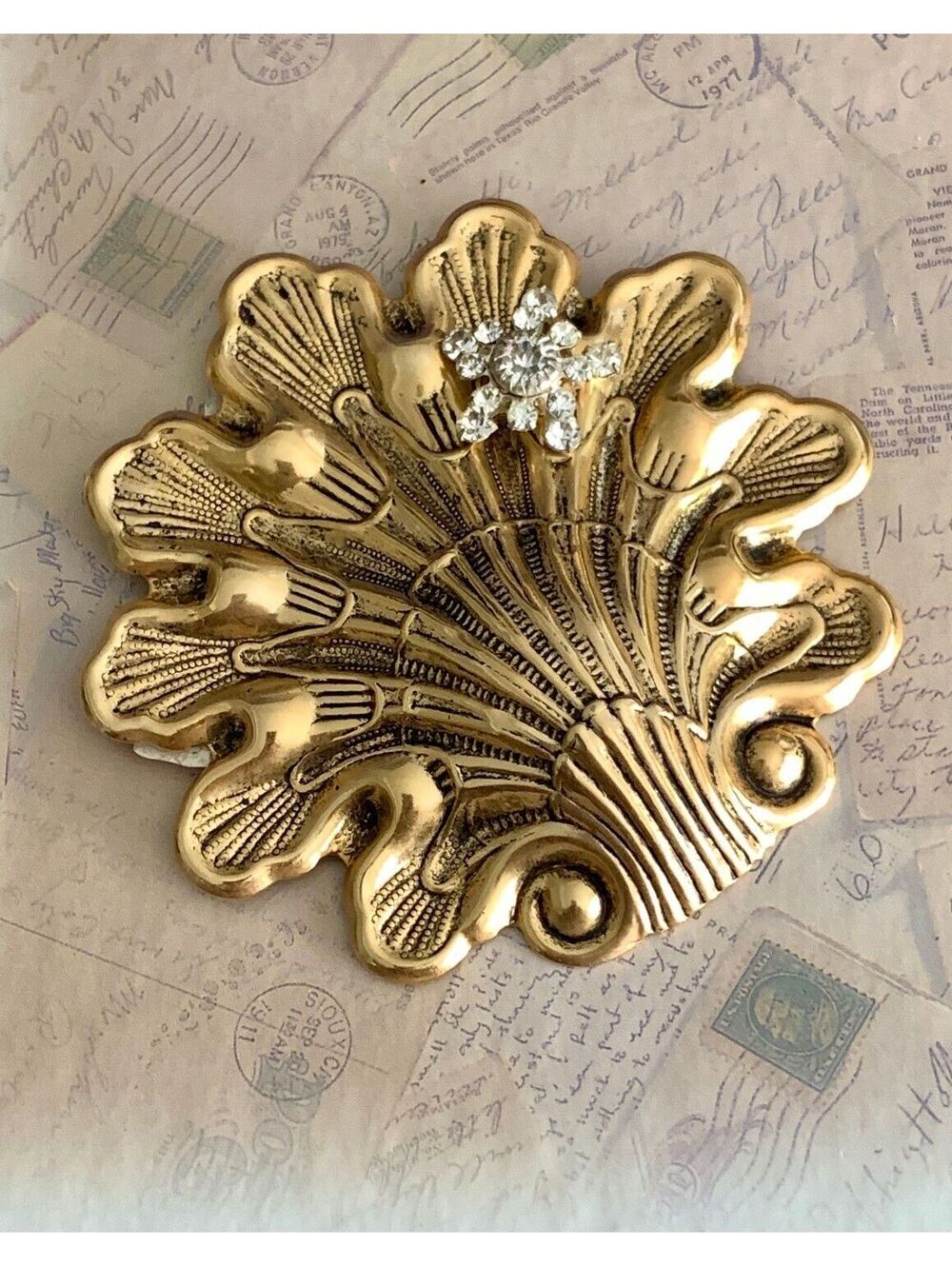 Handmade Magnet Brooch Swarovski Crystals Elegant Gold Tone Shell Shaped
